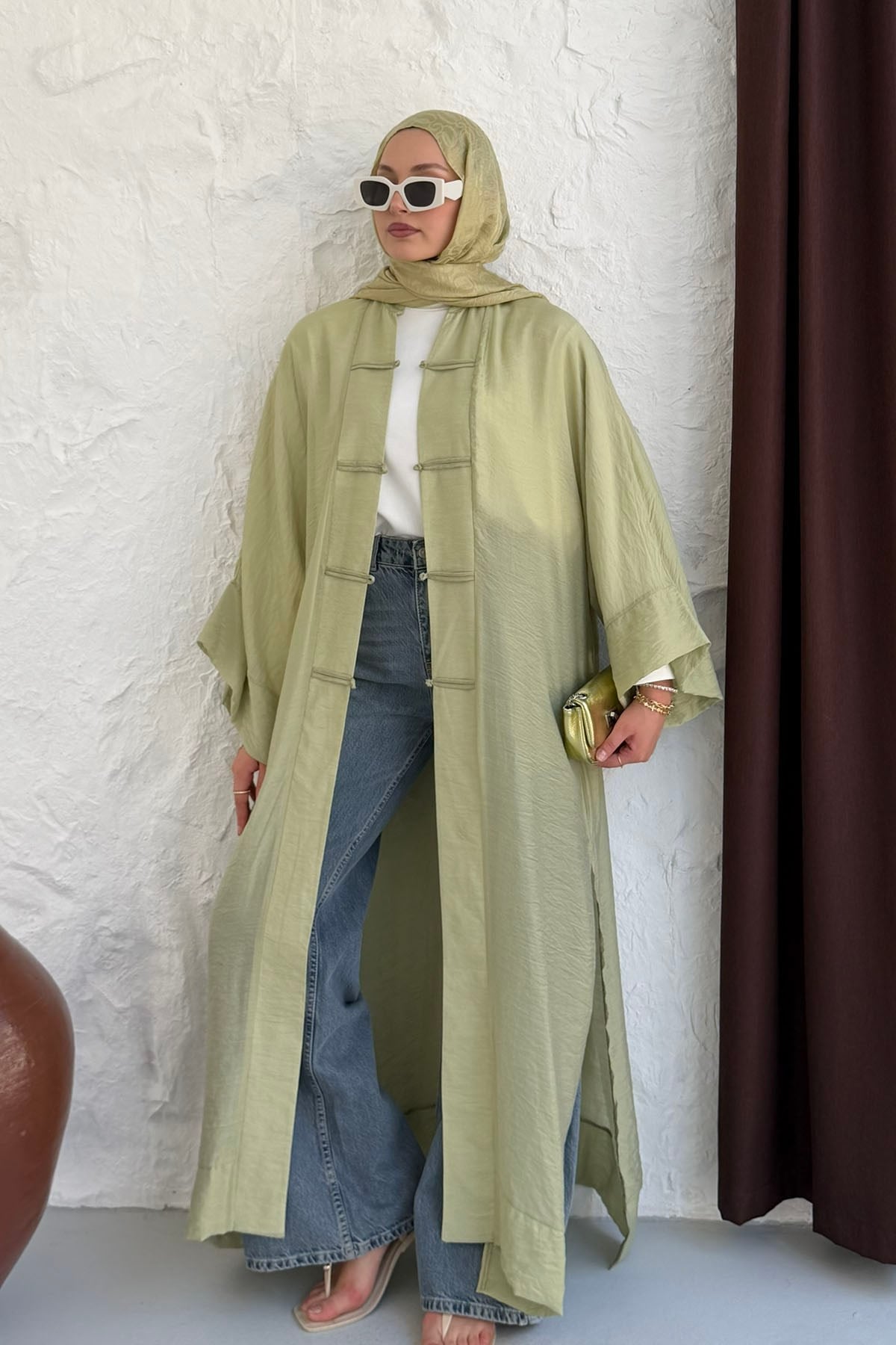 Yırtmaç Detaylı Süslü Düğmeli Kimono-ÇAĞLA YEŞİLİ
