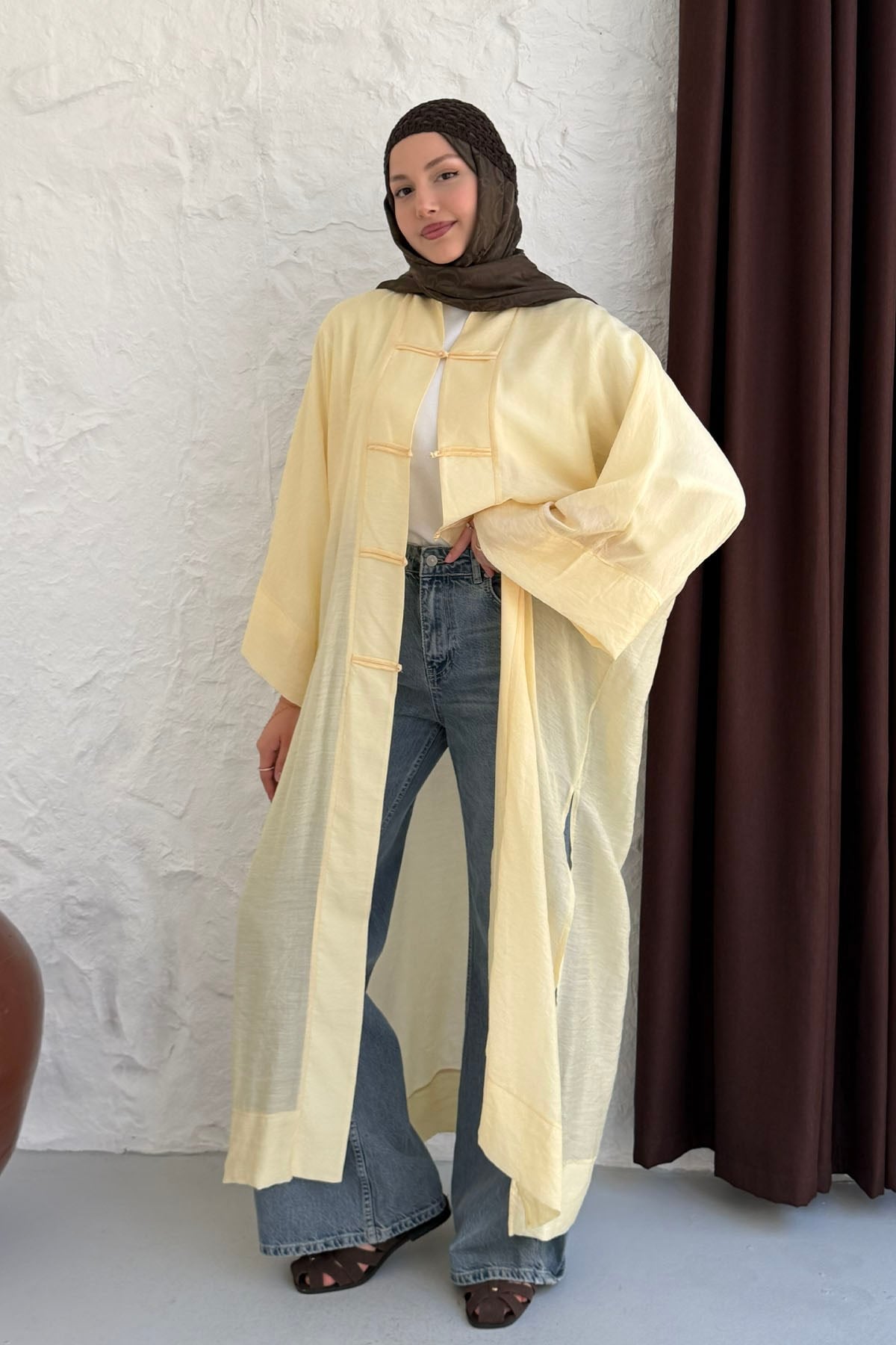 Yırtmaç Detaylı Süslü Düğmeli Kimono-SARI