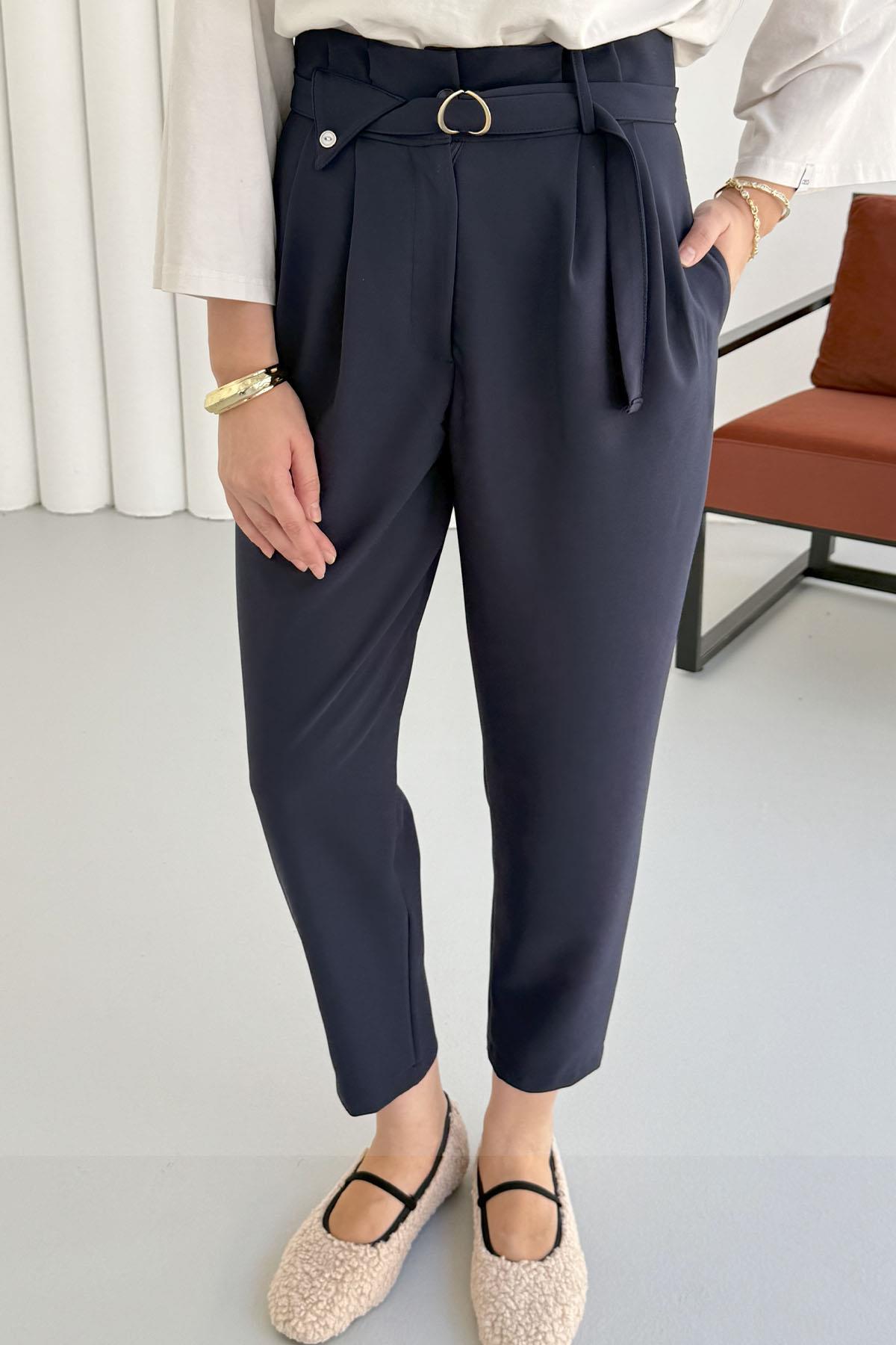 Yüksek Bel Toka Detaylı Havuç Pantolon-LACİVERT