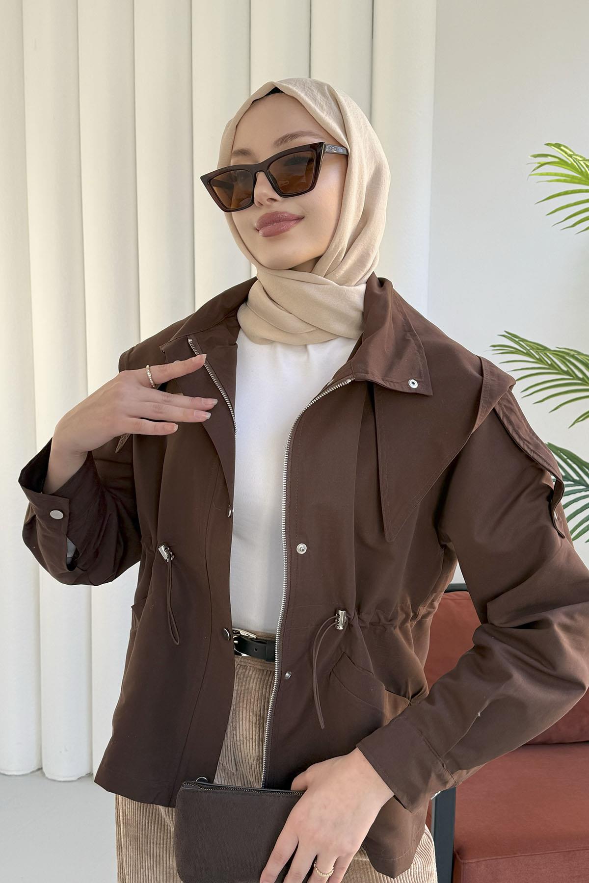 Kapüşonlu Flato Cepli Bel Büzgülü Astarlı Trençkot-KAHVERENGİ