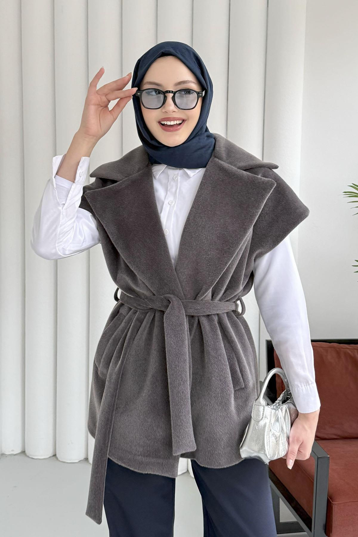 Tay Tüylü Seyyar Kuşaklı Astarlı Yelek-FÜME