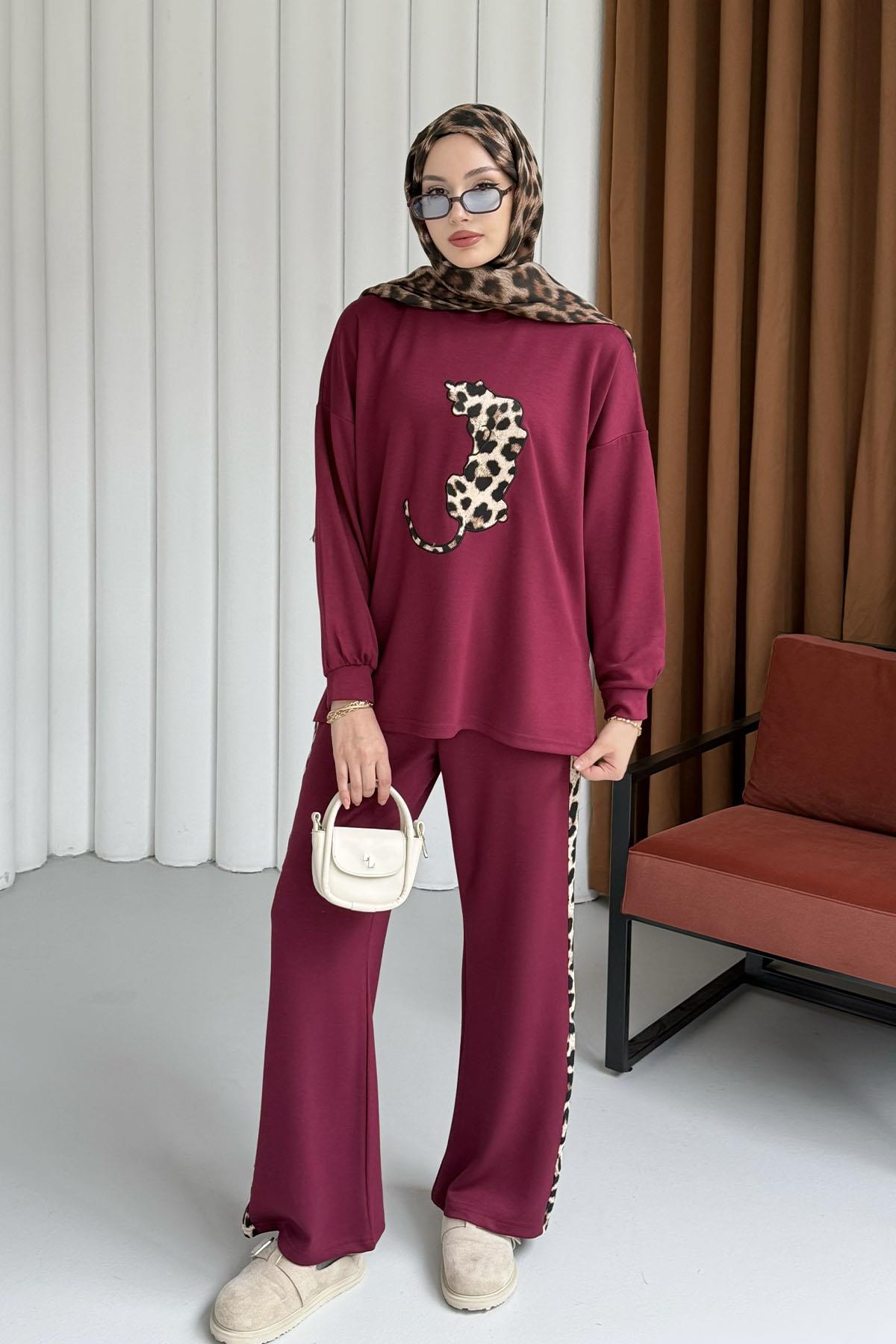 Yandan Leopar Şeritli Pantolonlu Tesettür Takım-BORDO