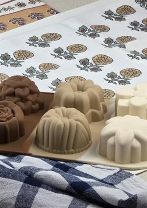 Silikon Kek Kalıbı - Papatya Gül Desenli 6lı Kurabiye Kalıbı - Isıya Dayanıklı