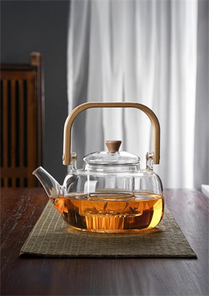 Borosilikat Cam Demlik - Bambu Kulplu Bitki Demliği - Isıya Dayanıklı 1.2 L