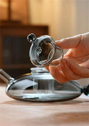 Kinu Füme Borosilikat Cam Demlik - 650 ML, Oval