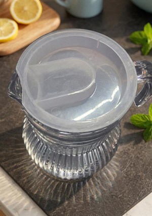 Roma Çizgili Cam Sürahi - Plastik Kapaklı, 1.5 Litre