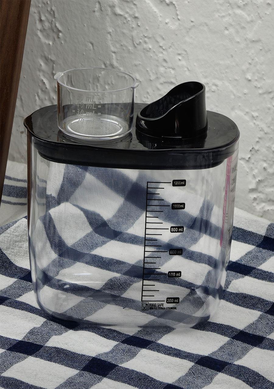 Plastik Erzak Kabı - Kilitli Kapaklı Erzak Kutusu - 1300 ML