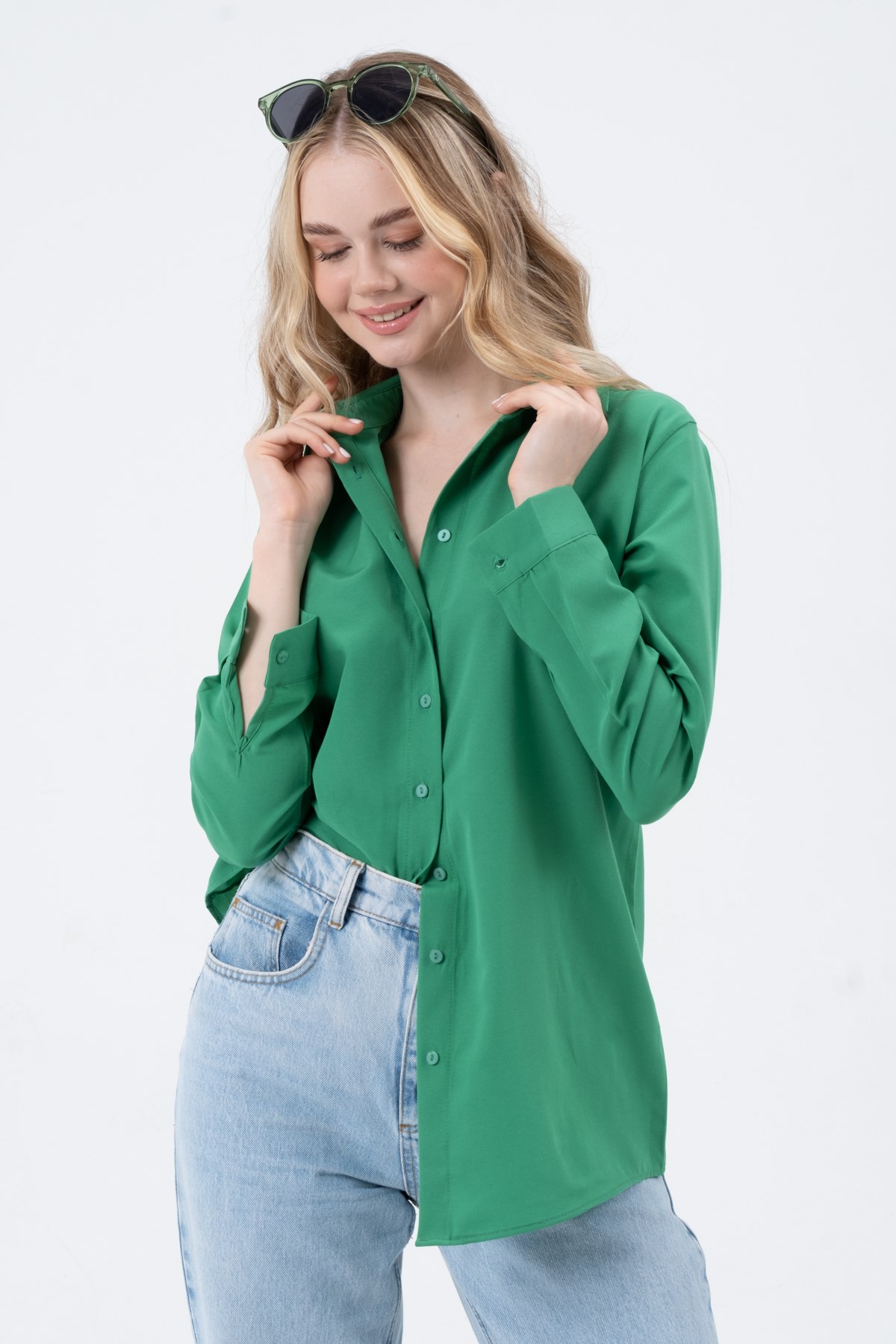 23099-Kadın Oversize Uzun Basic Gömlek - Yeşil