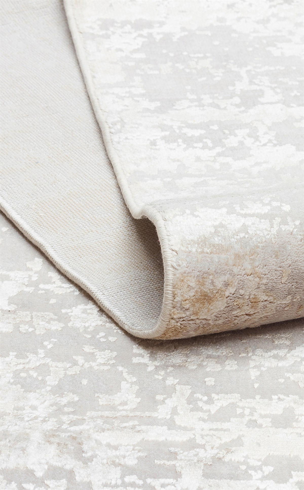CORDOBA NEW DB 01 BEIGE NW  Parlak Yüksek Alçak Dokulu Modern Makine Halısı