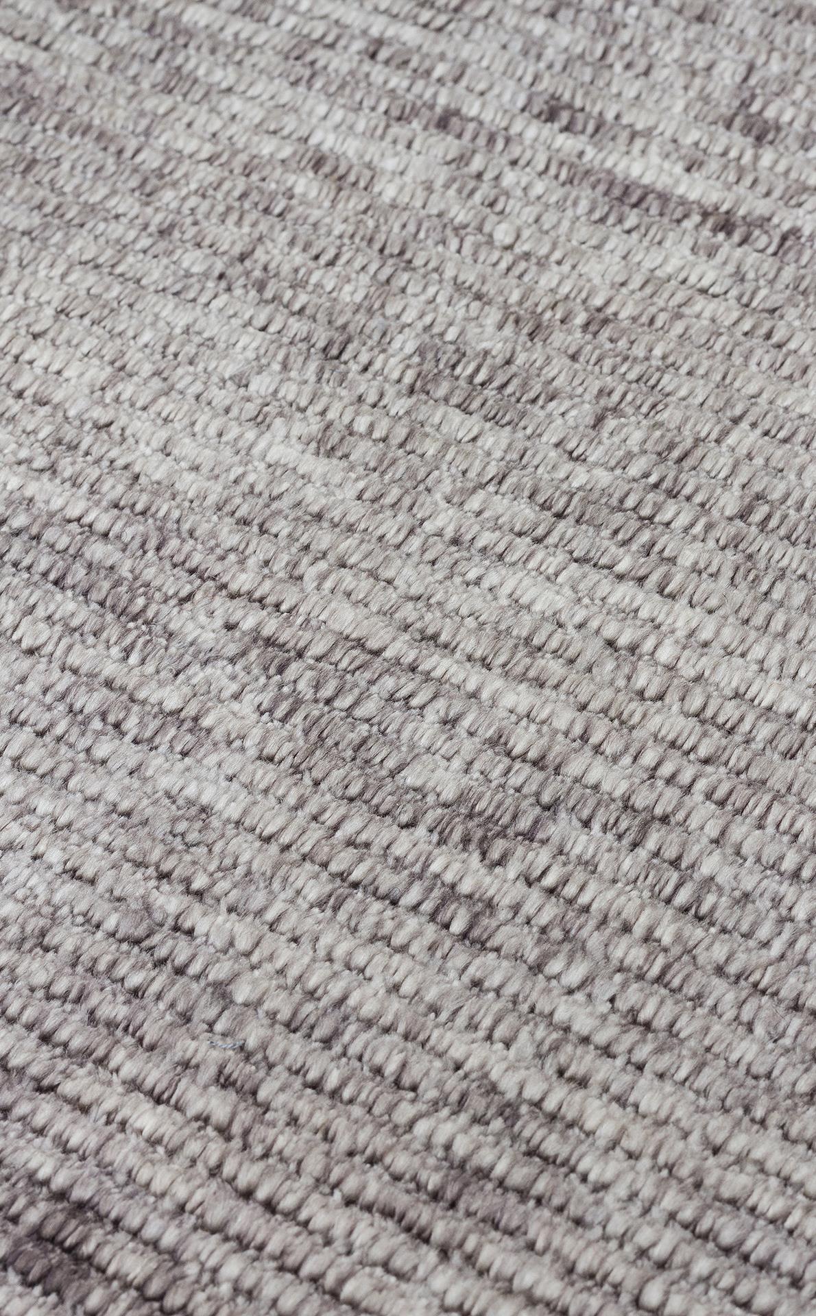 GESSI GES PLAIN ANTRASIT  Özel Hav Vermeyen ve Kolay Temizlenebilir Tencel Kullanılarak El Emeği ile Özel Tezgahlarda Üretilen Modern Kara Tezgah Halısı