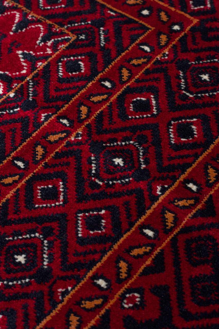 HERAT HER 02 RED  Afgan Desenli Viskon Sıkı Dokuma Kaymaz Tabanlı İnce Makine Halısı