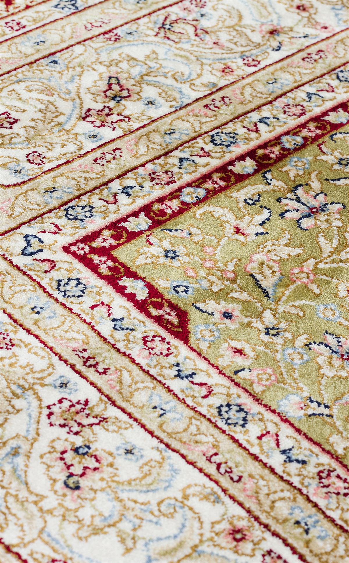 ISFAHAN SECCADE ISF SCD 02 RED  Klasik Desenli Yüksek Kalite Sık Dokuma Seccade