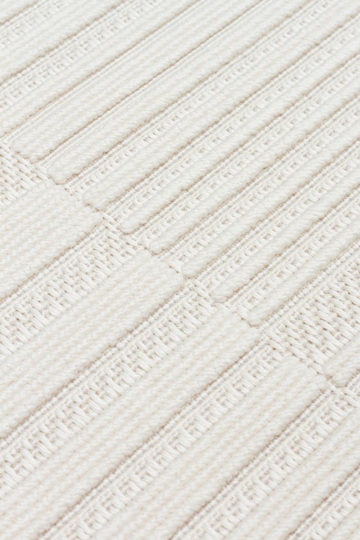 MONO LOOP MNO LOOP 01 WHITE  Bukleli Sisal Dokuma Yıkanabilir Hav Vermez Kaymaz Tabanlı Kolay Temizlenebilir Makine Halısı