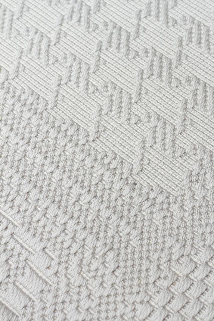 MONO LUX MNO LUX 02 GREY  Kaymaz Tabanlı Modern Desenlere Sahip İnce Halı