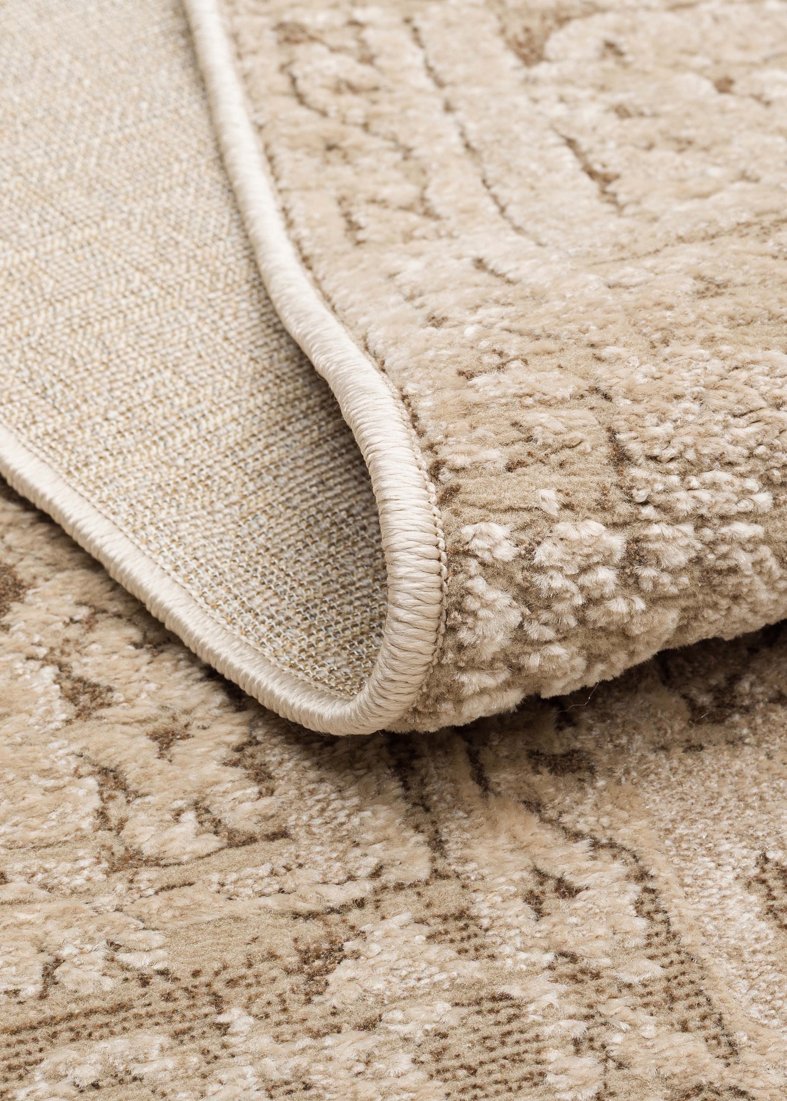 RIVERA RVR 02 BEIGE  Modern ve Klasik Desenli Yüksek Alçak Çift Boyutlu Dokumaya Sahip Yumuşak Tuşeli Makine Halısı