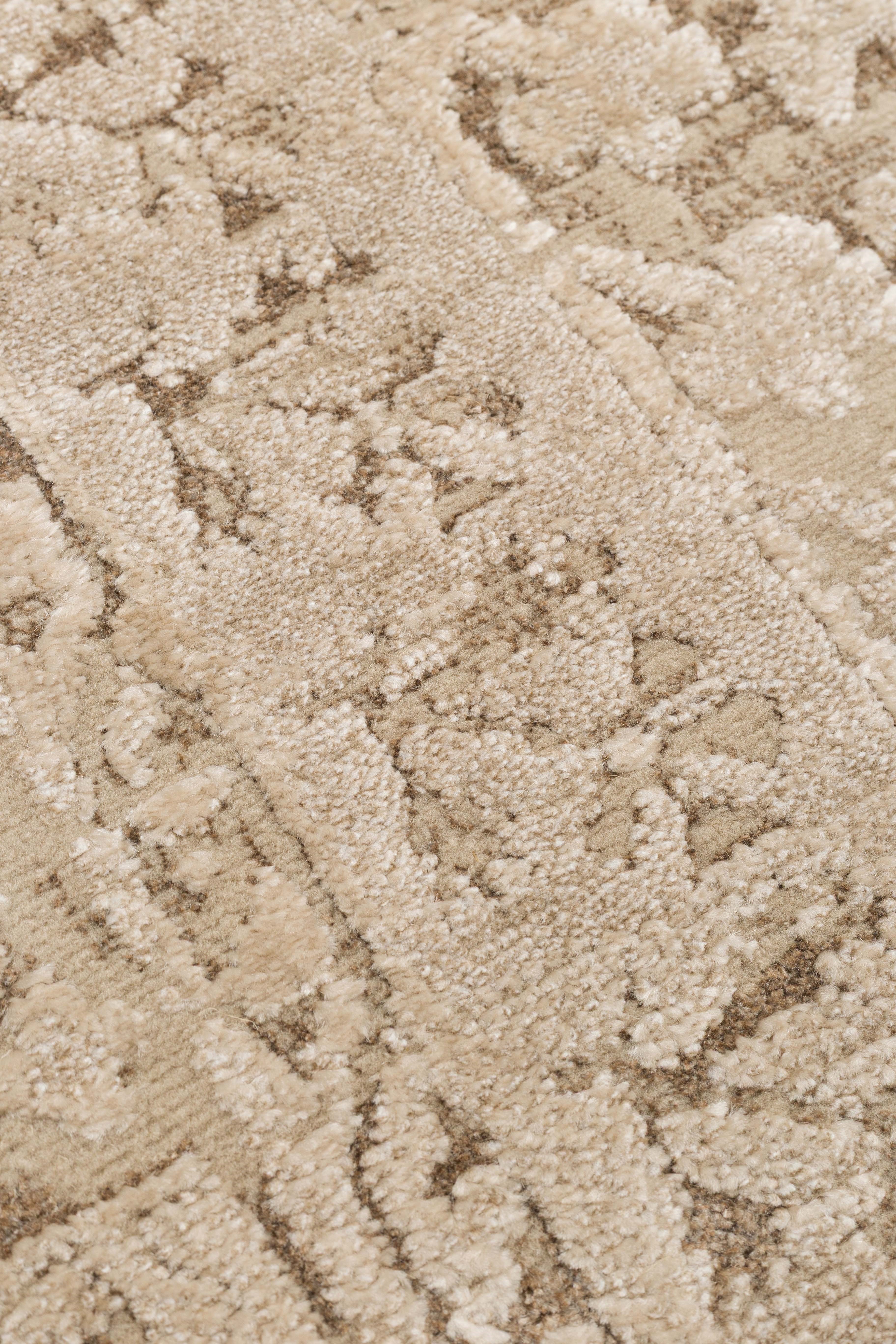 RIVERA RVR 02 BEIGE  Modern ve Klasik Desenli Yüksek Alçak Çift Boyutlu Dokumaya Sahip Yumuşak Tuşeli Makine Halısı