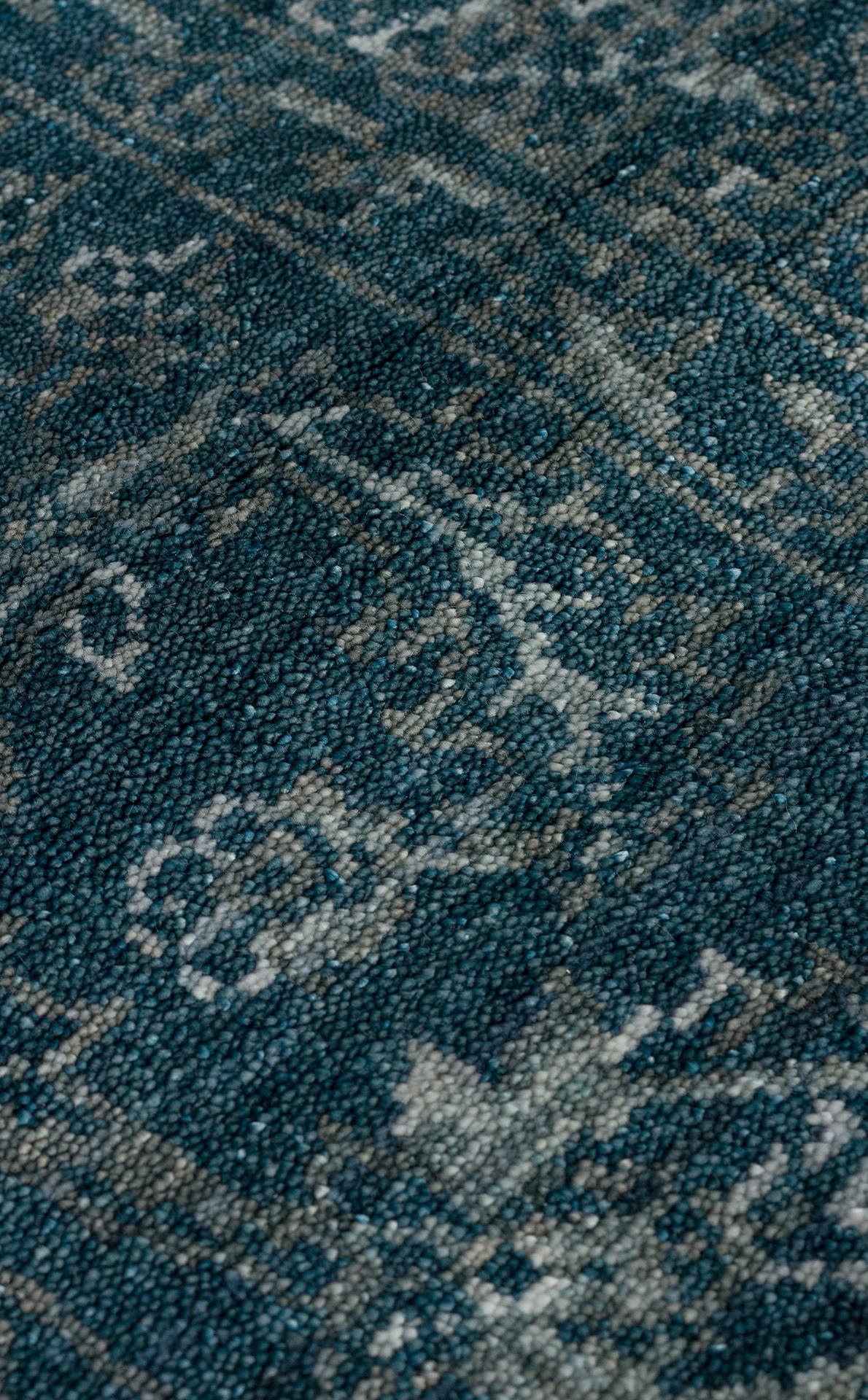 TAFTAN TF 02 NAVY  Pakistan Overdyed Tarzı Özel Hav Vermeyen ve El Emeği ile Özel Tezgahlarda Üretilen Uşak Halısı