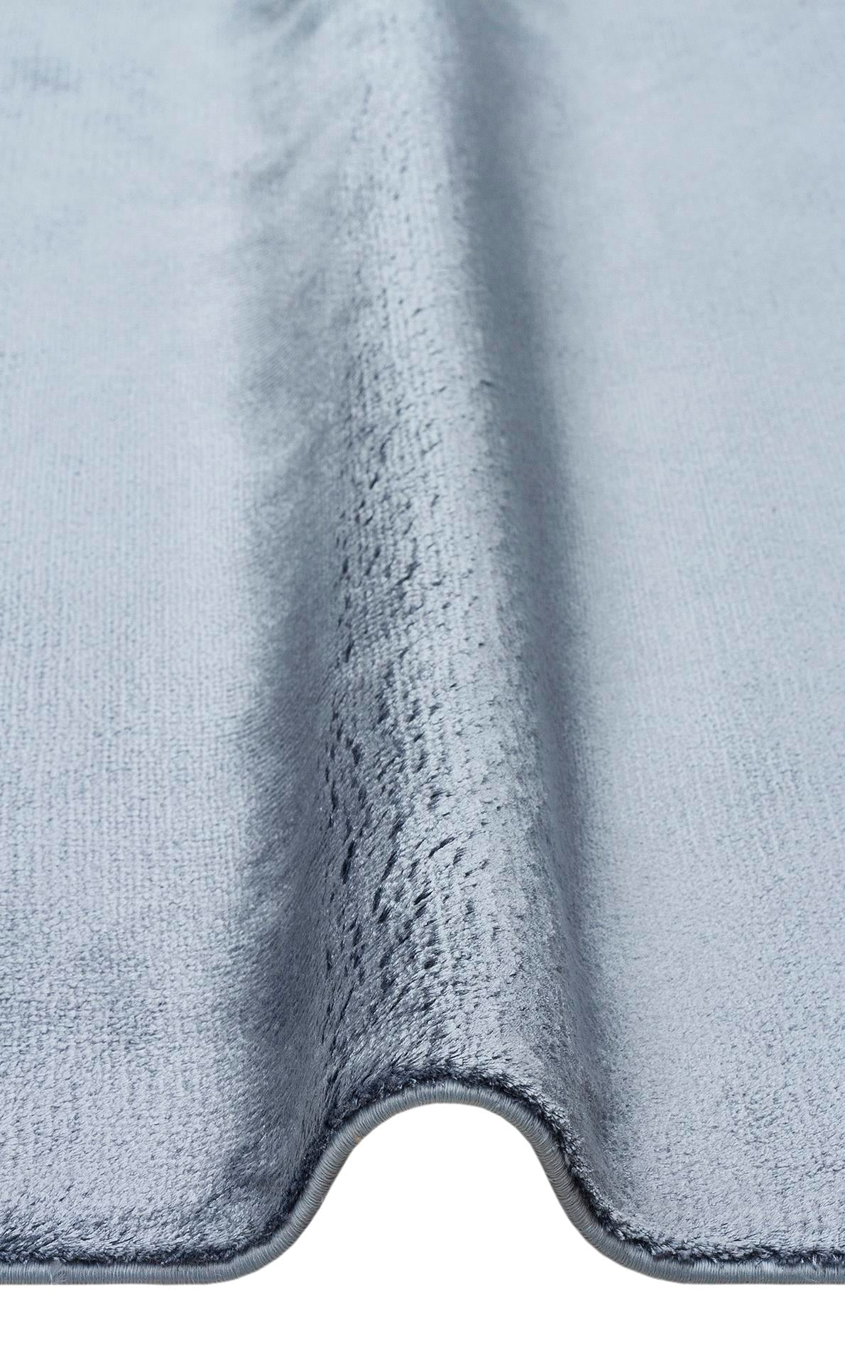 VELVET VT PLAIN MARINE  Düz Renk El Emeği ile Özel Tezgahlarda Üretilen Viskon Uşak Halısı