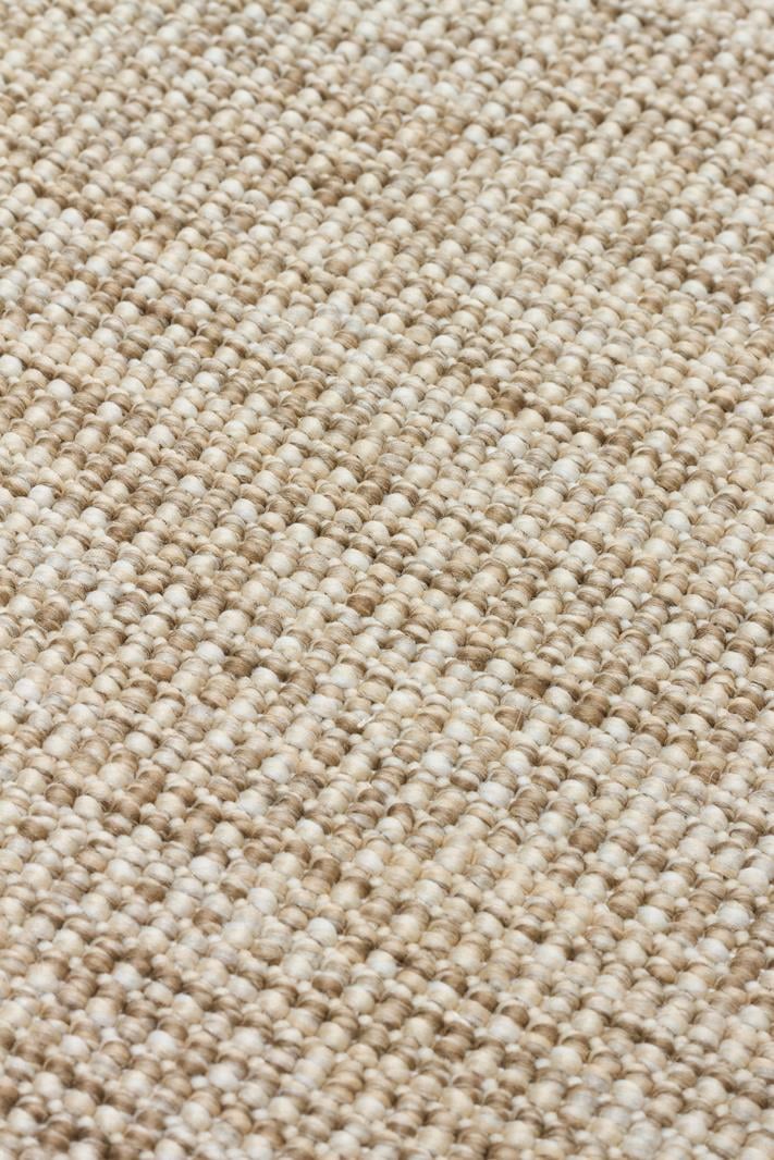 VENTURA SISAL VNT 2703 L.BEIGE  İç ve Dış Mekan Kullanımına Uygun Hav Vermeyen Kolay Temizlenebilir Sisal Görünümlü Halı