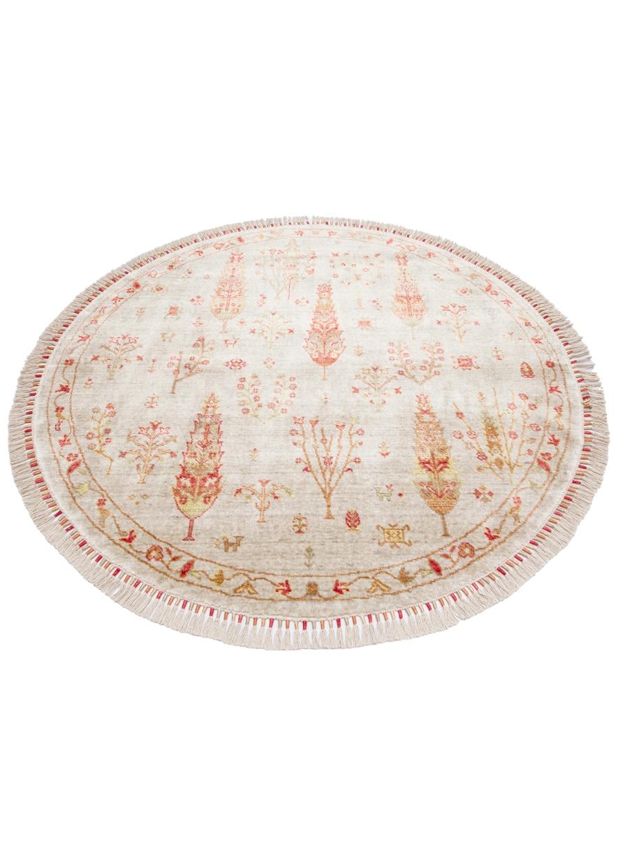 ZARA ZR 08 BEIGE AUTUMN Q Otantik Desenli Özel Hav Vermeyen ve Kolay Temizlenebilir Bambu Viskonu Kullanılarak El Emeği ile Özel Tezgahlarda Üretilen Modern Uşak Halısı 