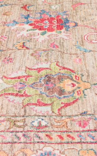 ANTIQUE ATK 08 BEIGE  Kolay kullanımlı Kaymaz Karabağ ve Antik Desenlere Sahip Yıkanabilir Makine Halısı