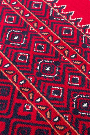 HERAT HER 02 RED  Afgan Desenli Viskon Sıkı Dokuma Kaymaz Tabanlı İnce Makine Halısı