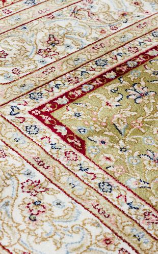 ISFAHAN SECCADE ISF SCD 02 RED  Klasik Desenli Yüksek Kalite Sık Dokuma Seccade