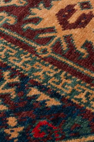 KADIM KDM 09 RED  Anadolu Motiflerine Sahip Yeni Zellanda Yünü İle Üretilen El Emeği Yüksek Kara Tezgah Halısı