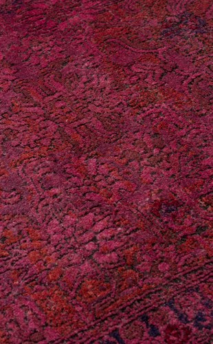 LAHOR LHR 02 FUSCHIA  Özel Boyama İşlemi İle Üretilen Yüksek Alçak Dokuya Sahip Zengin Renkli Şık Salon Halısı