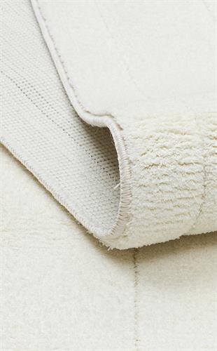 MISSORI MSR 01 WHITE  Hav Toz Vermez Sade Desenli Yumuşak Dokulu Modern Makine Halısı