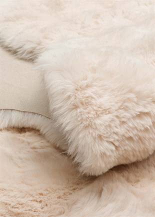 MOLLIS BUBBLE MLS BUBBLE QUARD L.BEIGE  Yumuşak Tuşeli Yıkanabilir Kaymaz Tabanlı Suni Kürk