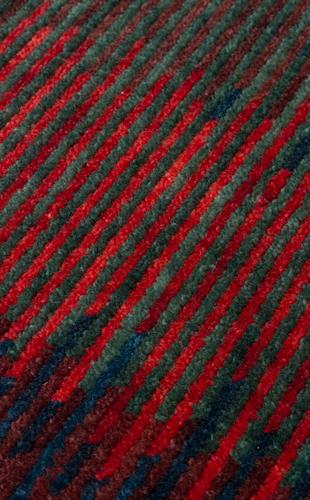 OTTO TT 02 BERRY  Özel Hav Vermeyen ve Kolay Temizlenebilir Tencel Kullanılarak El Emeği ile Özel Tezgahlarda Üretilen Modern Kara Tezgah Halısı 