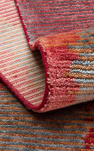 OTTO TT 02 MULTY  Özel Hav Vermeyen ve Kolay Temizlenebilir Tencel Kullanılarak El Emeği ile Özel Tezgahlarda Üretilen Modern Kara Tezgah Halısı 