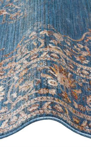 PIETRA PTA 18 NAVY  Sıcak Renk Tonlarını Etnik Desenler ile Buluşturan Yumuşak Tuşeli Makine Halısı