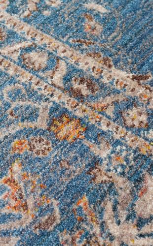 PIETRA PTA 18 NAVY  Sıcak Renk Tonlarını Etnik Desenler ile Buluşturan Yumuşak Tuşeli Makine Halısı