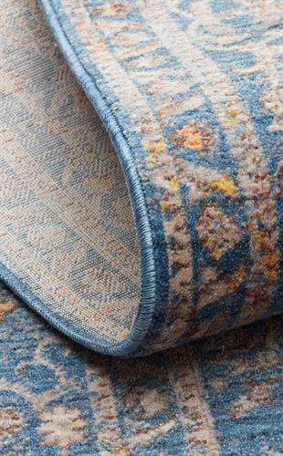 PIETRA PTA 18 NAVY  Sıcak Renk Tonlarını Etnik Desenler ile Buluşturan Yumuşak Tuşeli Makine Halısı