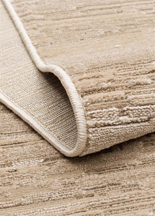 RIVERA RVR 01 BEIGE  Modern ve Klasik Desenli Yüksek Alçak Çift Boyutlu Dokumaya Sahip Yumuşak Tuşeli Makine Halısı