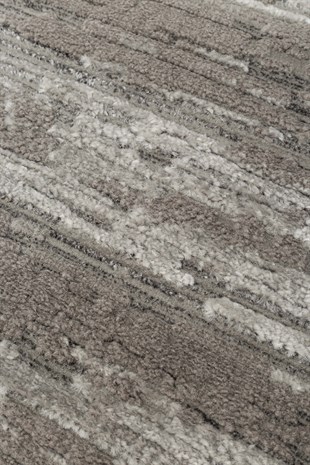 RIVERA RVR 01 GREY  Modern ve Klasik Desenli Yüksek Alçak Çift Boyutlu Dokumaya Sahip Yumuşak Tuşeli Makine Halısı