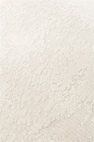 RIVERA RVR 03 WHITE  Modern ve Klasik Desenli Yüksek Alçak Çift Boyutlu Dokumaya Sahip Yumuşak Tuşeli Makine Halısı
