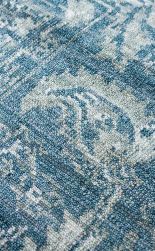 TAFTAN TF 02 NAVY  Pakistan Overdyed Tarzı Özel Hav Vermeyen ve El Emeği ile Özel Tezgahlarda Üretilen Uşak Halısı