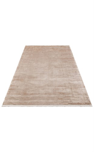 VELVET VT PLAIN BEIGE TN  Düz Renk El Emeği ile Özel Tezgahlarda Üretilen Viskon Uşak Halısı