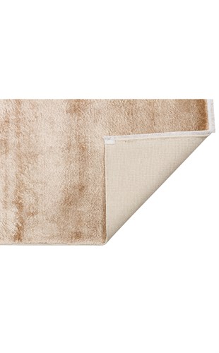 VELVET VT PLAIN D.VIZON  Düz Renk El Emeği ile Özel Tezgahlarda Üretilen Viskon Uşak Halısı