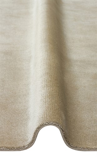 VELVET VT PLAIN LATTE  Düz Renk El Emeği ile Özel Tezgahlarda Üretilen Viskon Uşak Halısı