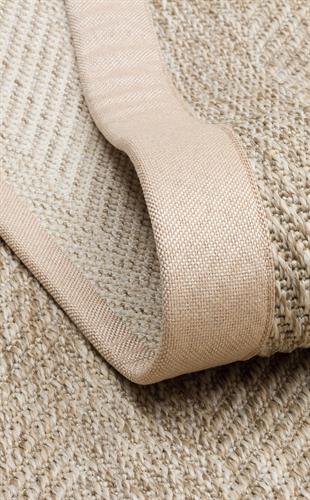 VENTURA VNT 2704 L.BEIGE BRD BEIGE  İç ve Dış Mekan Kullanımına Uygun Hav Vermeyen Kolay Temizlenebilir Sisal Görünümlü Halı