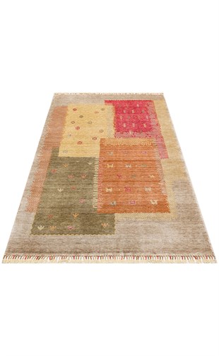 ZARA ZR 07 BEIGE AUTUMN  Otantik Desenli Özel Hav Vermeyen ve Kolay Temizlenebilir Tensel Kullanılarak El Emeği ile Özel Tezgahlarda Üretilen Modern Uşak Halısı