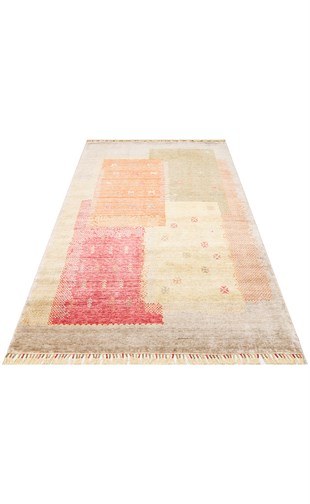 ZARA ZR 07 BEIGE AUTUMN  Otantik Desenli Özel Hav Vermeyen ve Kolay Temizlenebilir Tensel Kullanılarak El Emeği ile Özel Tezgahlarda Üretilen Modern Uşak Halısı