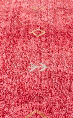 ZARA ZR 11 RED AUTUMN  Otantik Desenli Özel Hav Vermeyen ve Kolay Temizlenebilir Tensel Kullanılarak El Emeği ile Özel Tezgahlarda Üretilen Modern Uşak Halısı