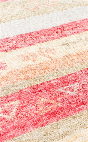 ZARA ZR 12 RED AUTUMN  Otantik Desenli Özel Hav Vermeyen ve Kolay Temizlenebilir Tensel Kullanılarak El Emeği ile Özel Tezgahlarda Üretilen Modern Uşak Halısı