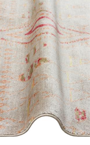 ZARA ZR 15 BEIGE AUTUMN  Otantik Desenli Özel Hav Vermeyen ve Kolay Temizlenebilir Tensel Kullanılarak El Emeği ile Özel Tezgahlarda Üretilen Modern Uşak Halısı