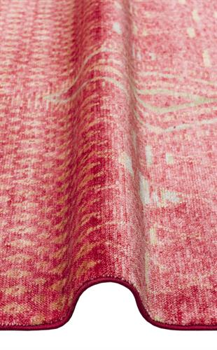 ZARA ZR 15 RED AUTUMN  Otantik Desenli Özel Hav Vermeyen ve Kolay Temizlenebilir Tensel Kullanılarak El Emeği ile Özel Tezgahlarda Üretilen Modern Uşak Halısı